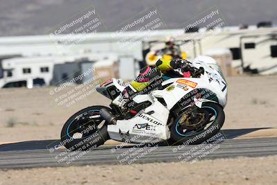 media/Jan-15-2026-Racers Edge (Thu) [[dfebeb70ab]]/2-A Group/Session 3 (Turn 16)/